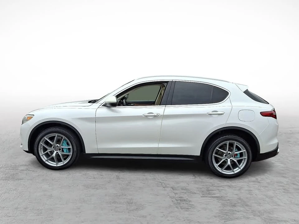 2019 Alfa Romeo Stelvio - Image 2 of 17