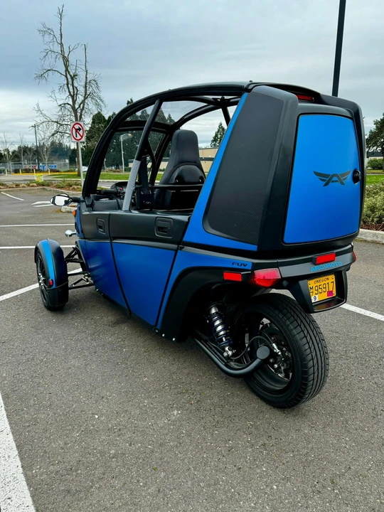2019 Arcimoto - Image 11 of 31
