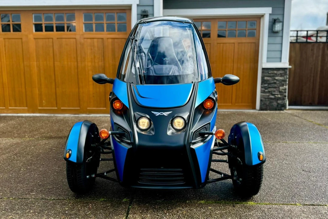 2019 Arcimoto - Image 2 of 31
