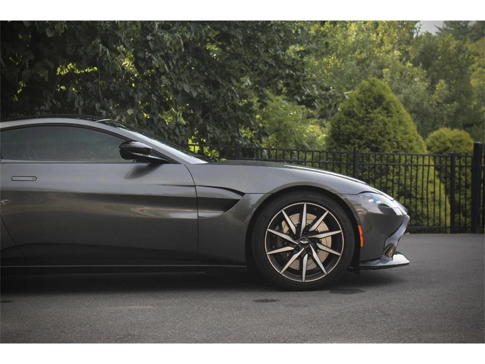 2019 Aston Martin V8 Vantage (2019+) - Image 12 of 31