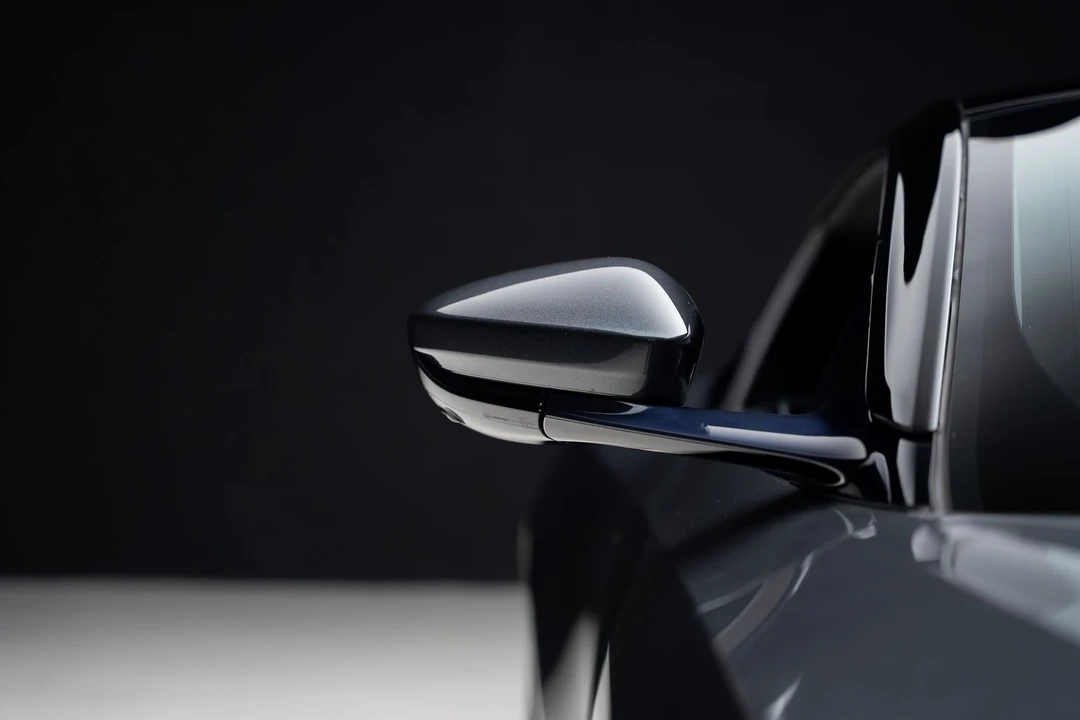 2019 Aston Martin DB11 - Image 14 of 31