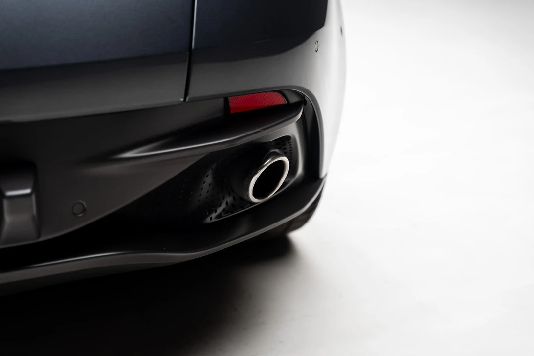 2019 Aston Martin DB11 - Image 31 of 31
