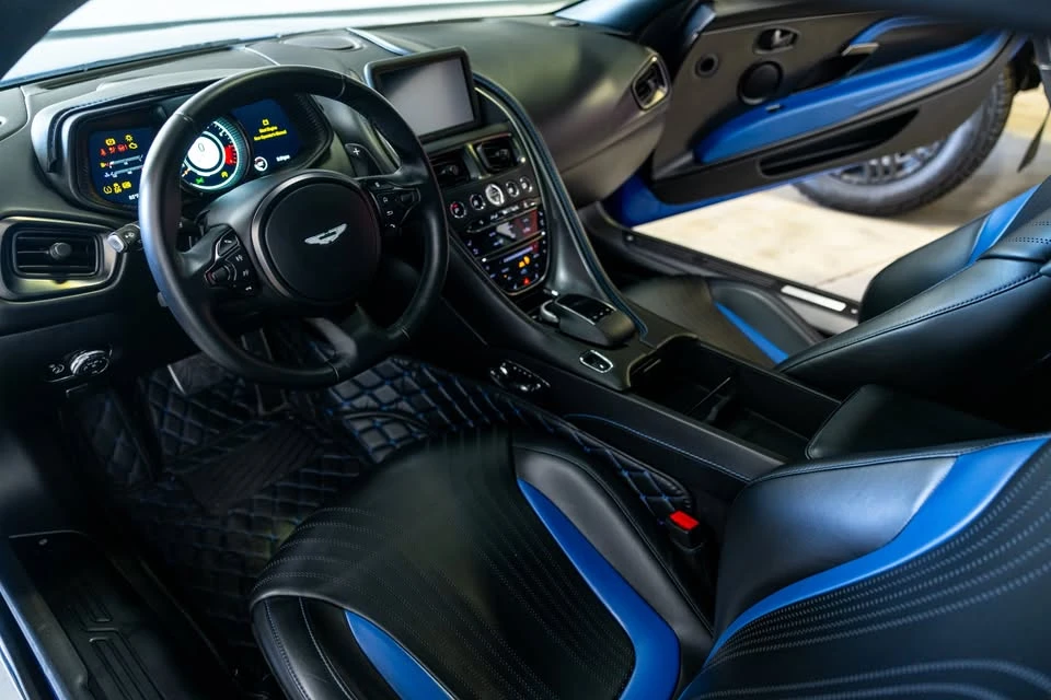 2019 Aston Martin DB11 - Image 5 of 9
