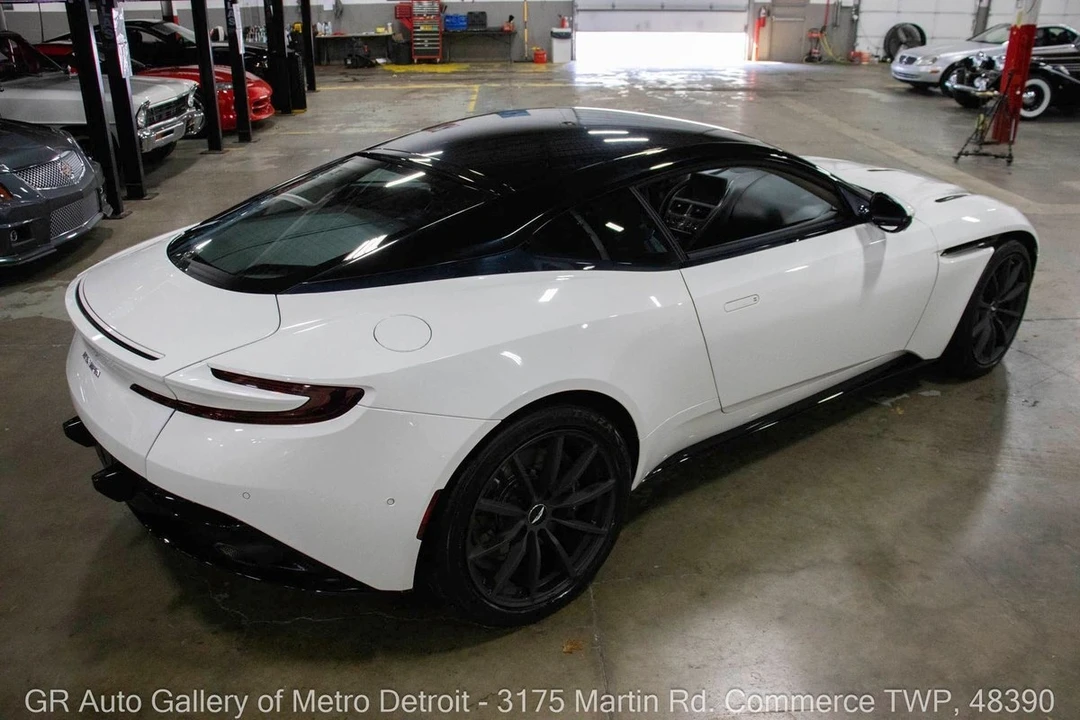 2019 Aston Martin DB11 AMR - Image 7 of 12