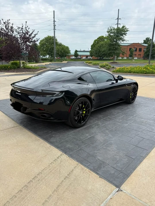 2019 Aston Martin DB11 AMR - Image 7 of 17