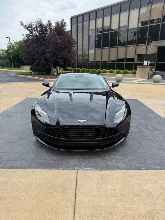 2019 Aston Martin DB11 AMR - Image 2 of 17