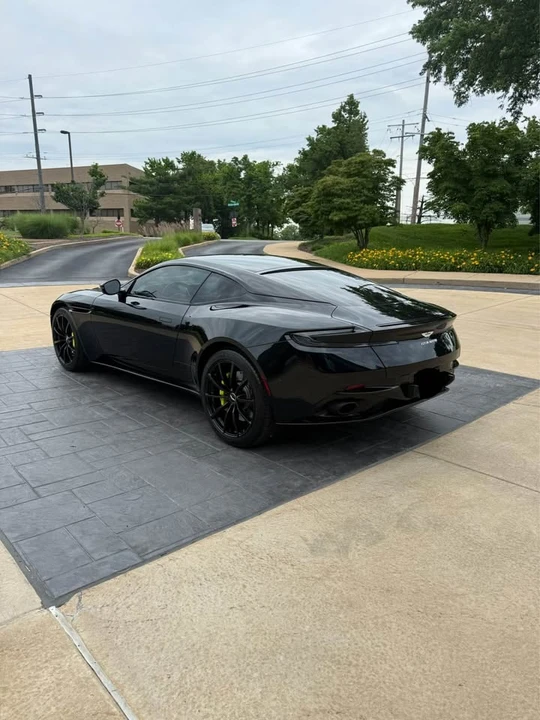 2019 Aston Martin DB11 AMR - Image 5 of 17