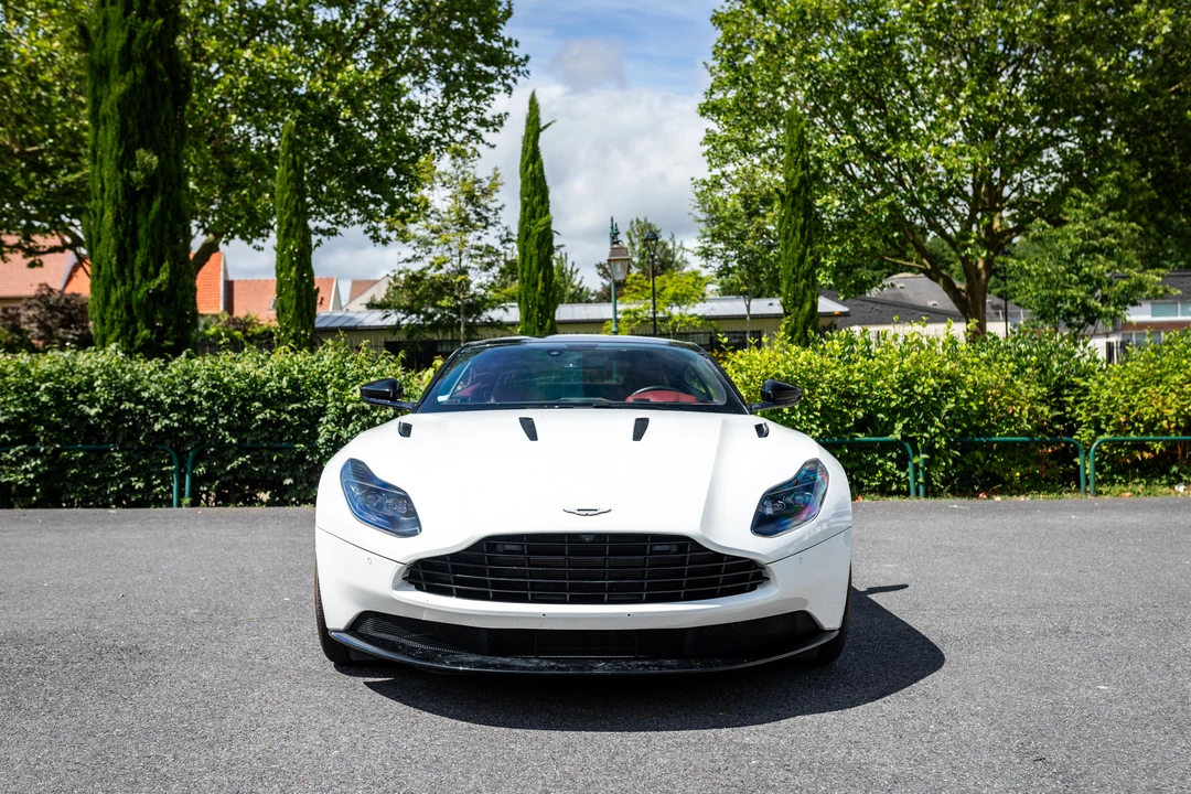 2019 Aston Martin DB11 AMR - Image 2 of 31