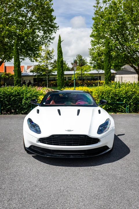 2019 Aston Martin DB11 AMR - Image 18 of 31