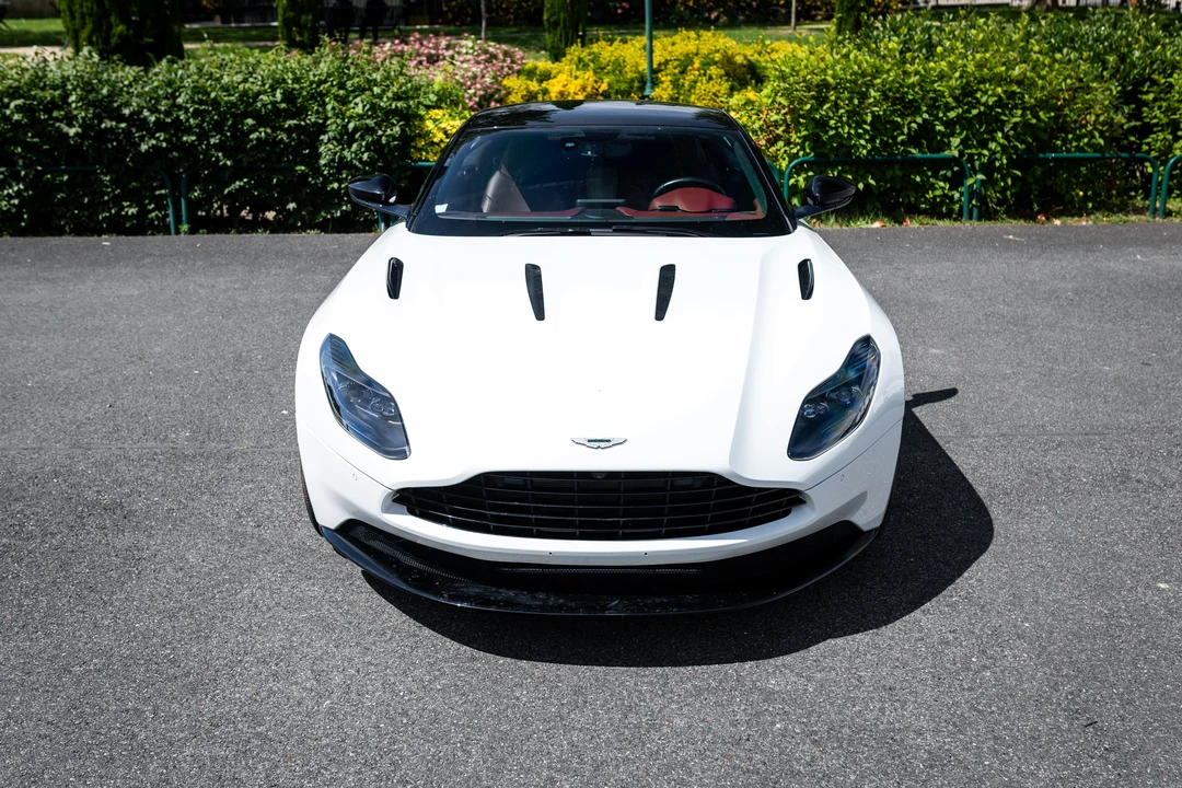 2019 Aston Martin DB11 AMR - Image 10 of 31