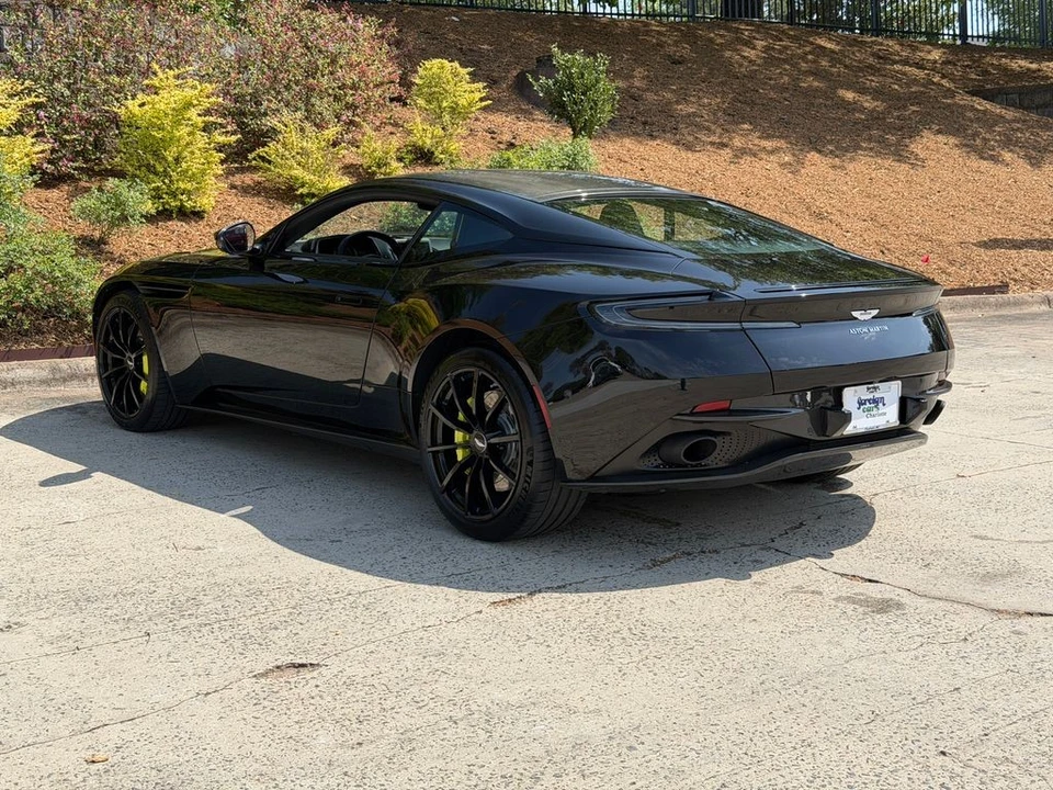 2019 Aston Martin DB11 AMR - Image 17 of 31