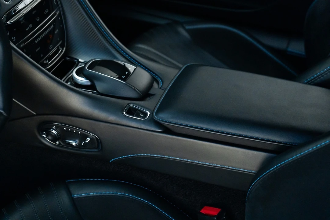 2019 Aston Martin DB11 AMR - Image 22 of 31