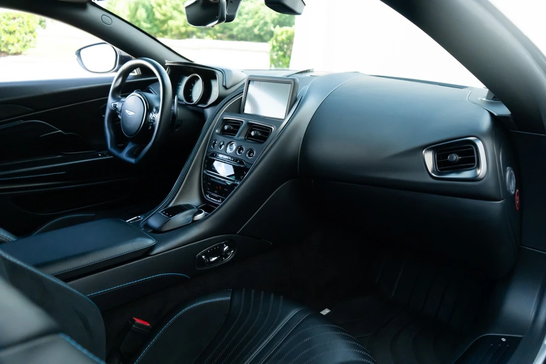 2019 Aston Martin DB11 AMR - Image 17 of 31