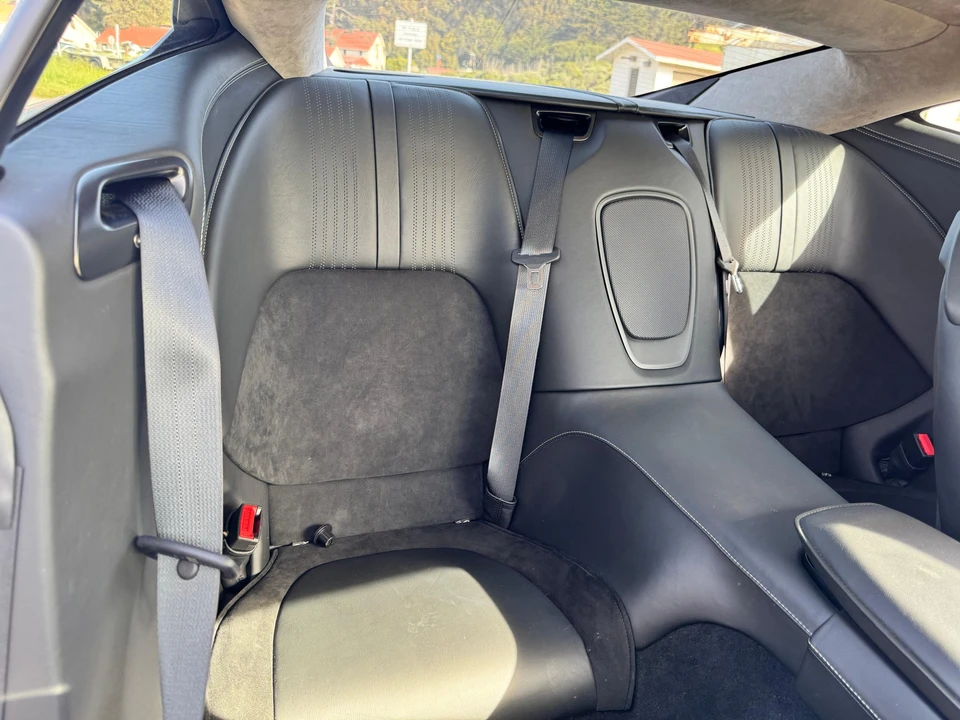 2019 Aston Martin DB11 AMR - Image 28 of 31