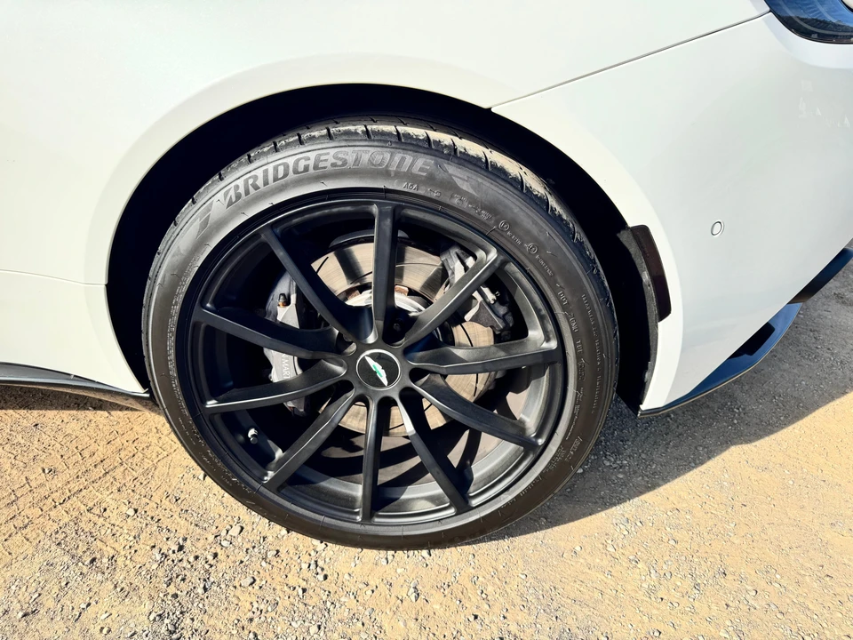 2019 Aston Martin DB11 AMR - Image 18 of 31