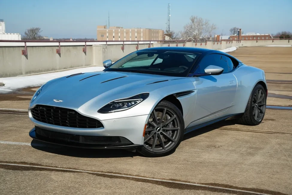 2019 Aston Martin DB11 AMR - Image 5 of 7