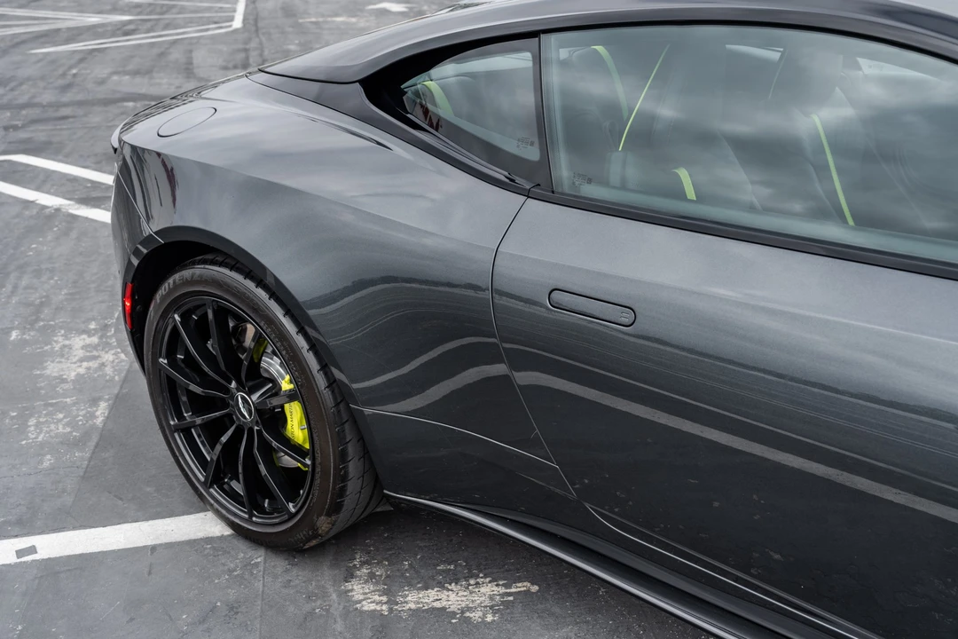 2019 Aston Martin DB11 AMR - Image 16 of 31
