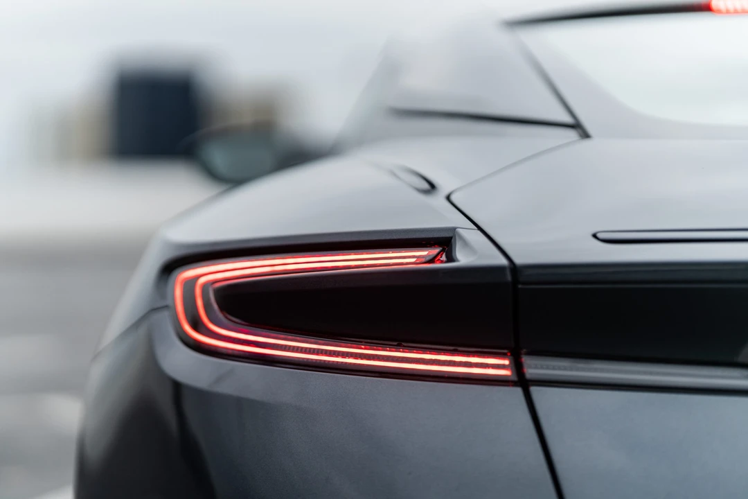 2019 Aston Martin DB11 AMR - Image 13 of 31