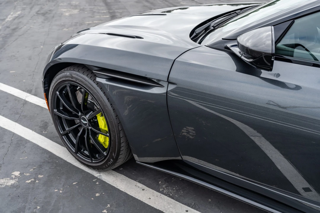 2019 Aston Martin DB11 AMR - Image 9 of 31