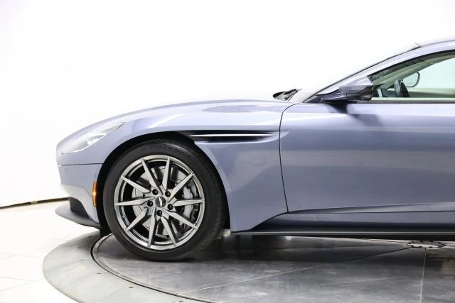 2019 Aston Martin DB11 - Image 9 of 31