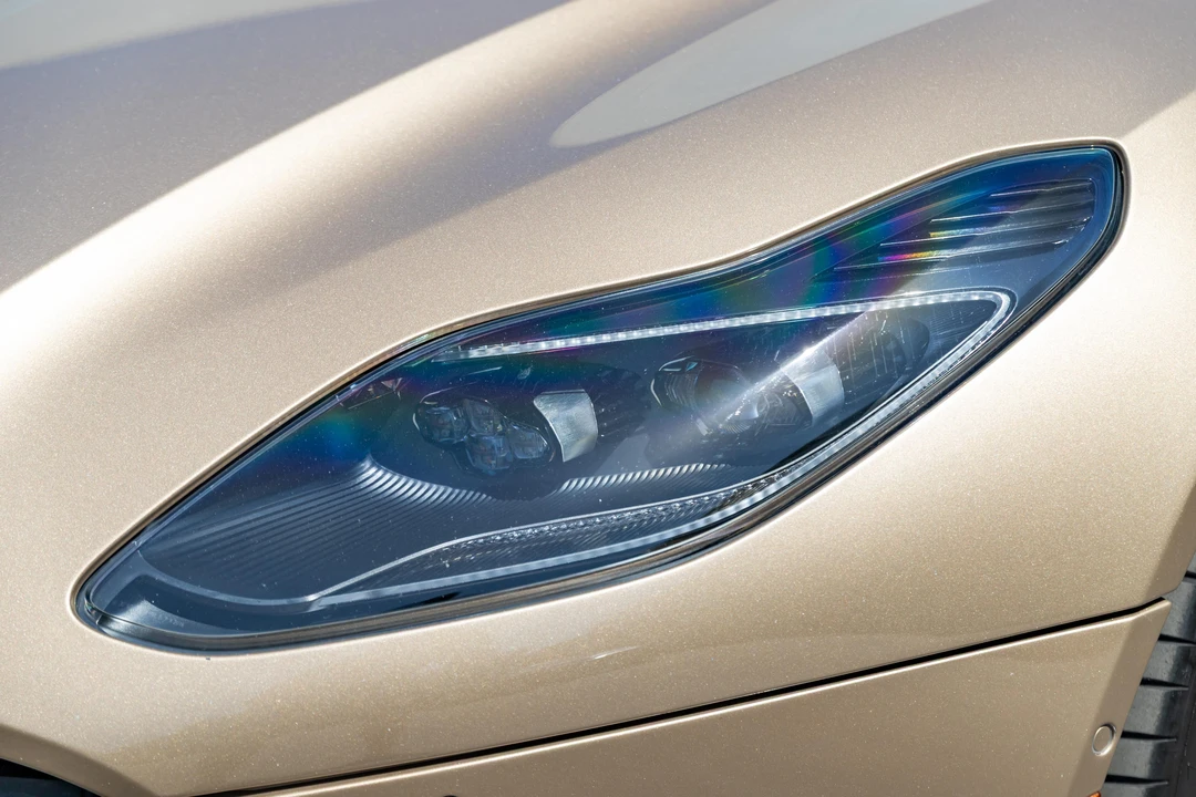 2019 Aston Martin DB11 - Image 18 of 31
