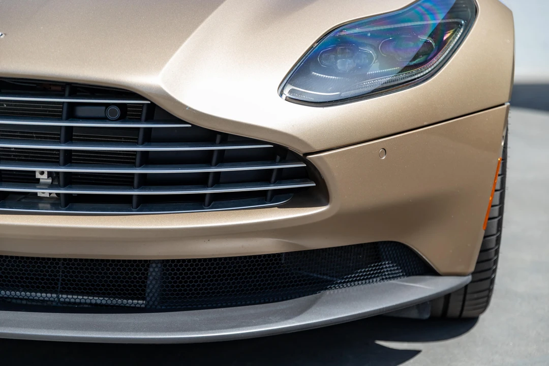 2019 Aston Martin DB11 - Image 16 of 31