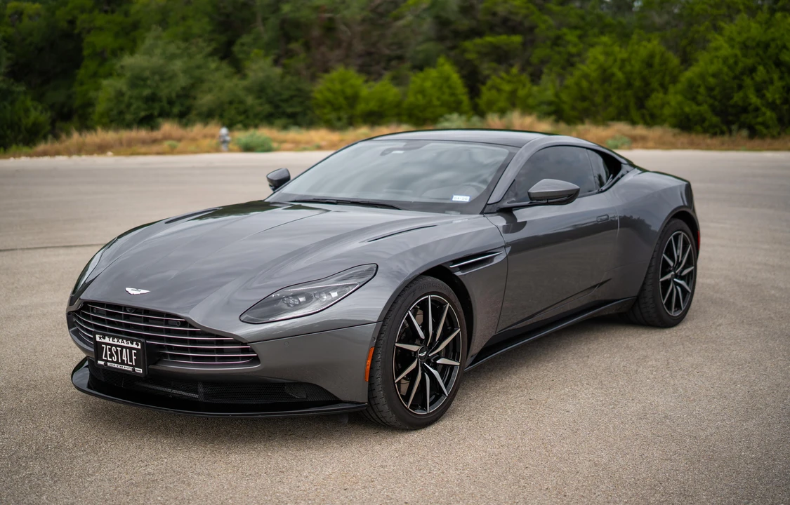 2019 Aston Martin DB11 - Image 9 of 31