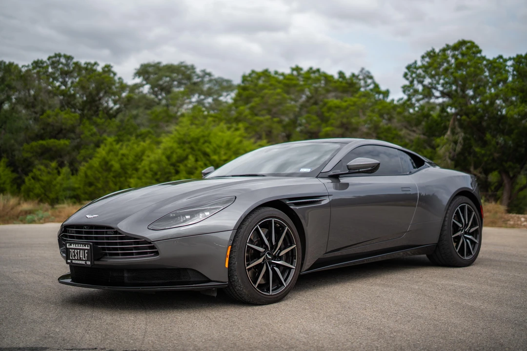 2019 Aston Martin DB11 - Image 10 of 31