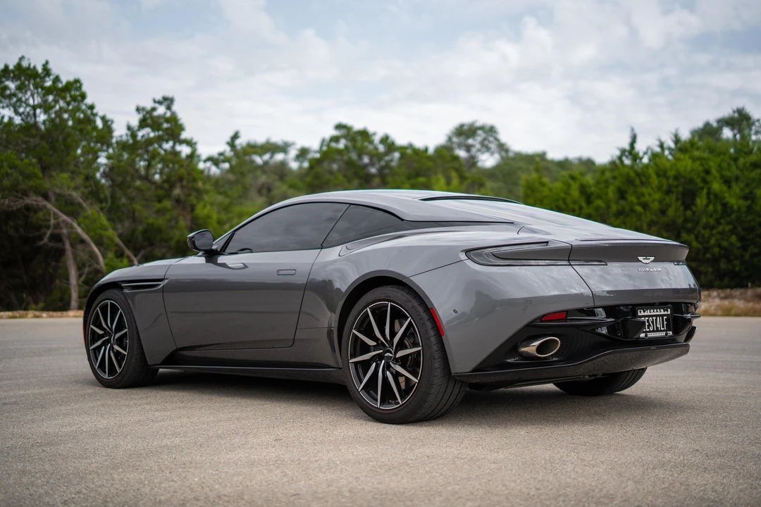 2019 Aston Martin DB11 - Image 12 of 31