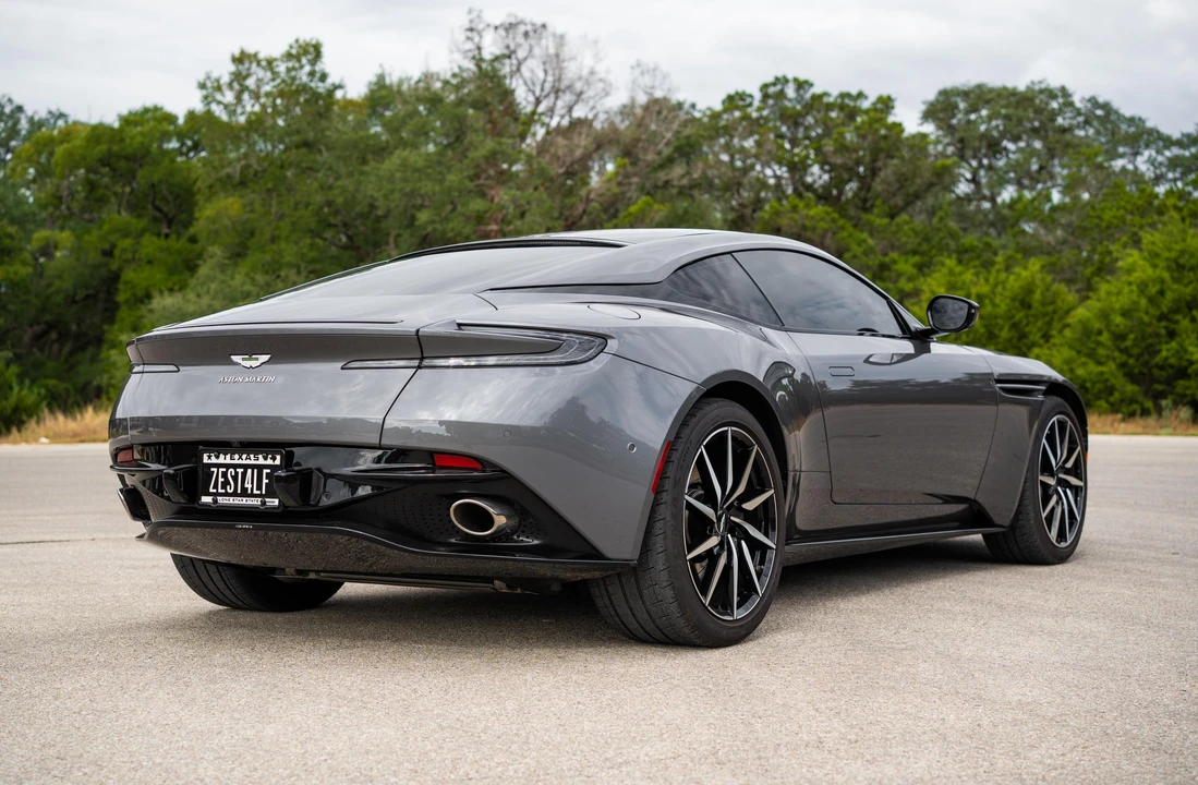 2019 Aston Martin DB11 - Image 16 of 31