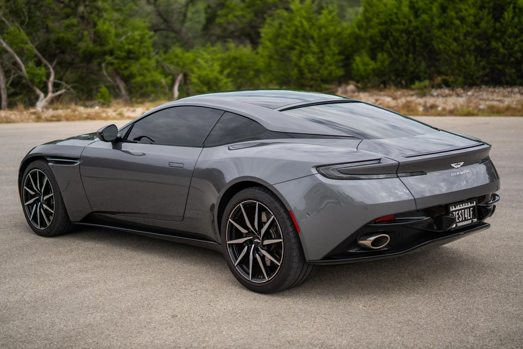 2019 Aston Martin DB11 - Image 4 of 31