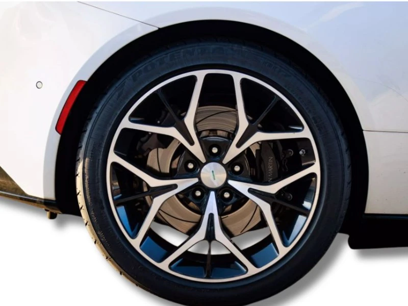 2019 Aston Martin DB11 - Image 7 of 12