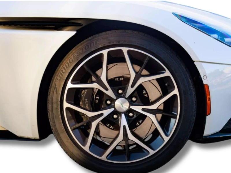 2019 Aston Martin DB11 - Image 8 of 12