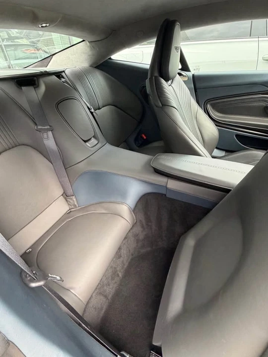 2019 Aston Martin DB11 - Image 7 of 7