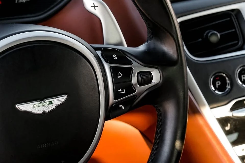 2019 Aston Martin DB11 - Image 18 of 20