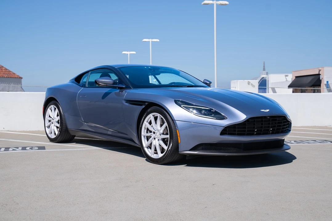 2019 Aston Martin DB11 - Image 24 of 31