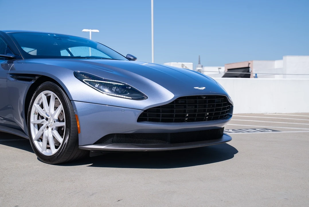 2019 Aston Martin DB11 - Image 26 of 31