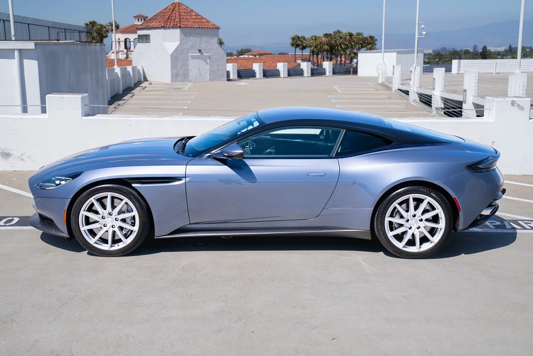 2019 Aston Martin DB11 - Image 7 of 31
