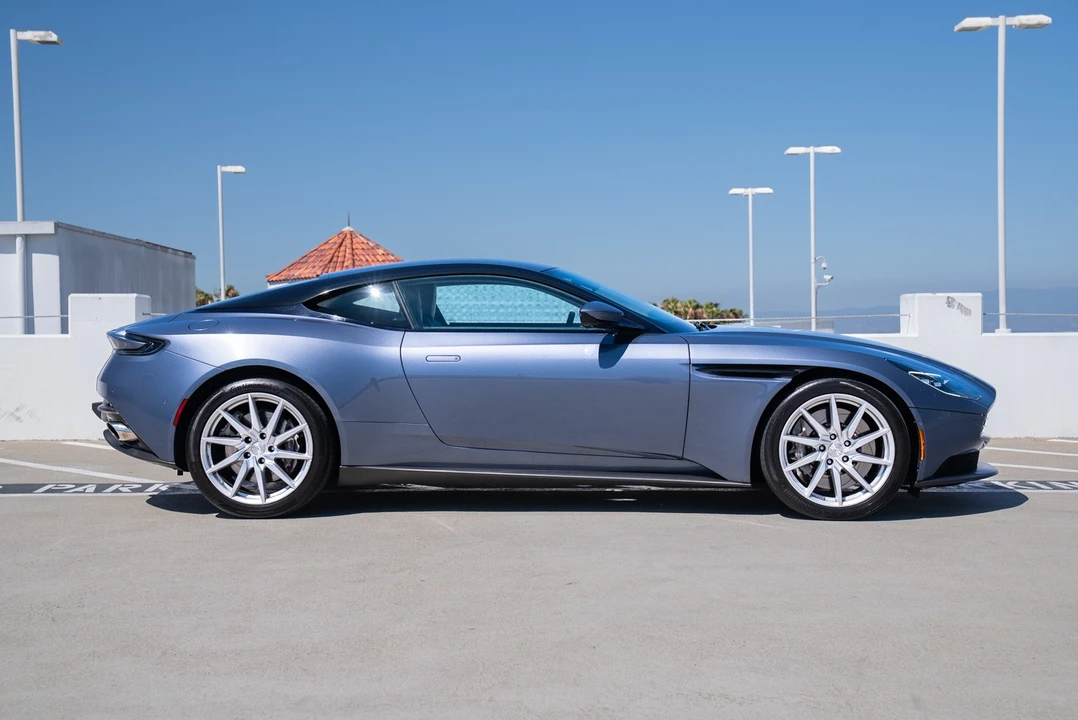 2019 Aston Martin DB11 - Image 22 of 31