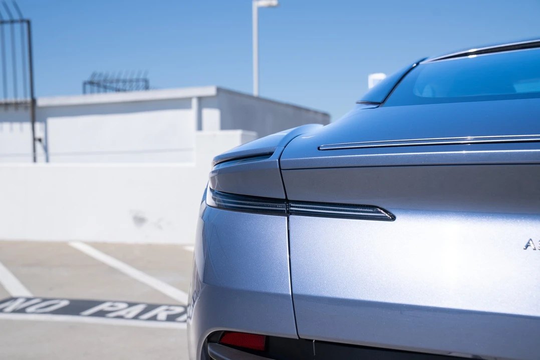 2019 Aston Martin DB11 - Image 11 of 31