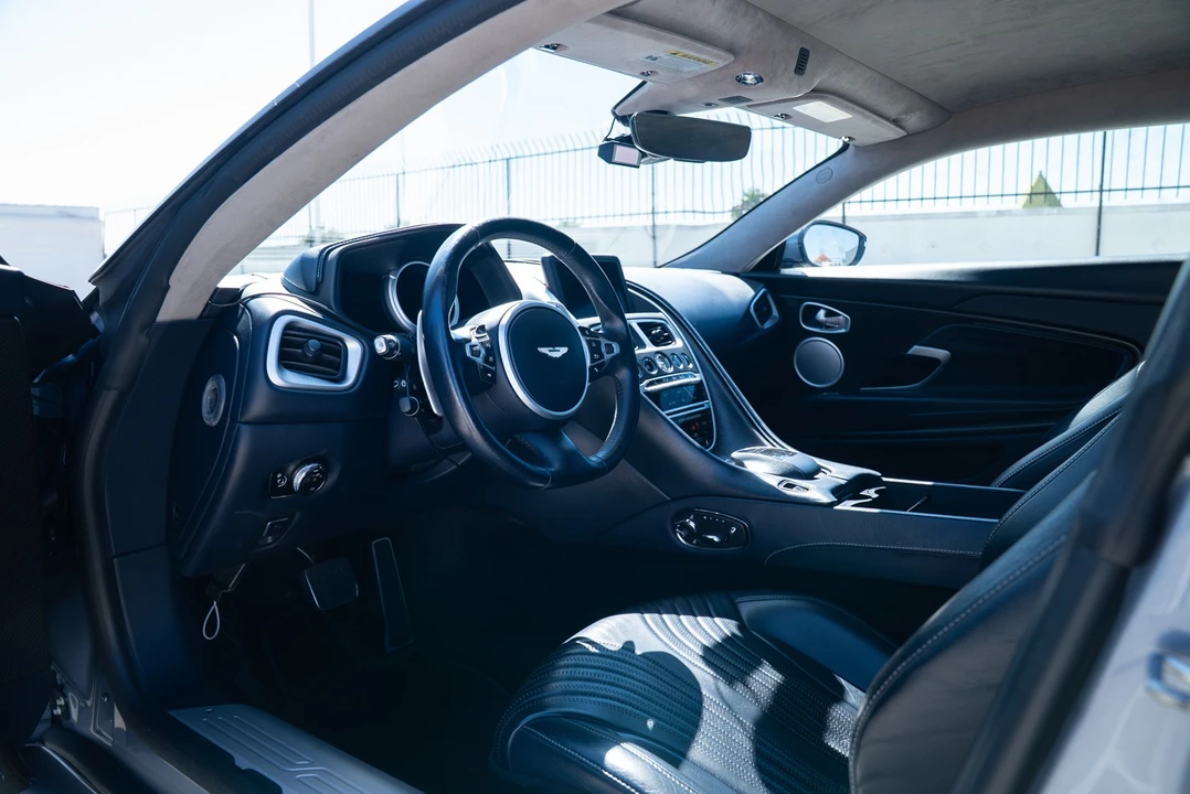 2019 Aston Martin DB11 - Image 31 of 31