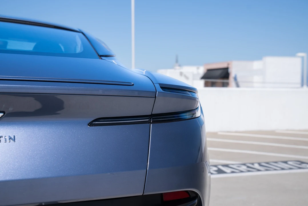 2019 Aston Martin DB11 - Image 12 of 31