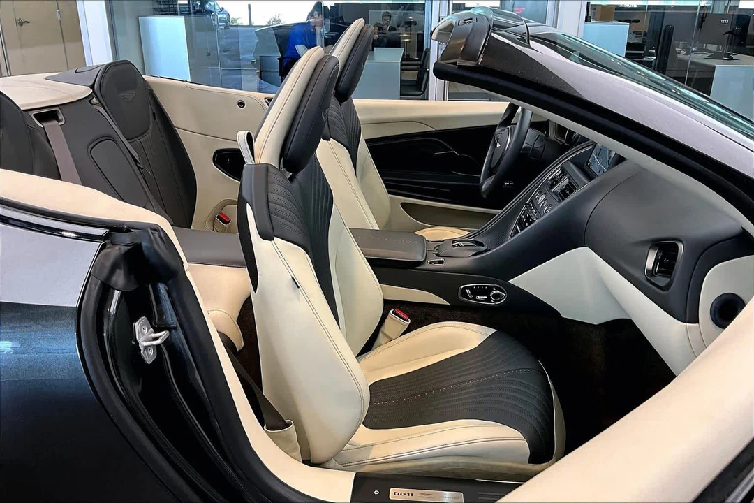 2019 Aston Martin DB11 - Image 9 of 12