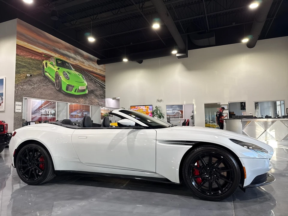 2019 Aston Martin DB11 - Image 30 of 31
