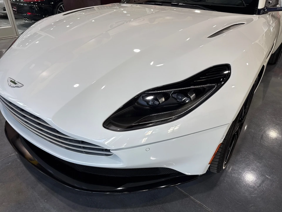 2019 Aston Martin DB11 - Image 29 of 31