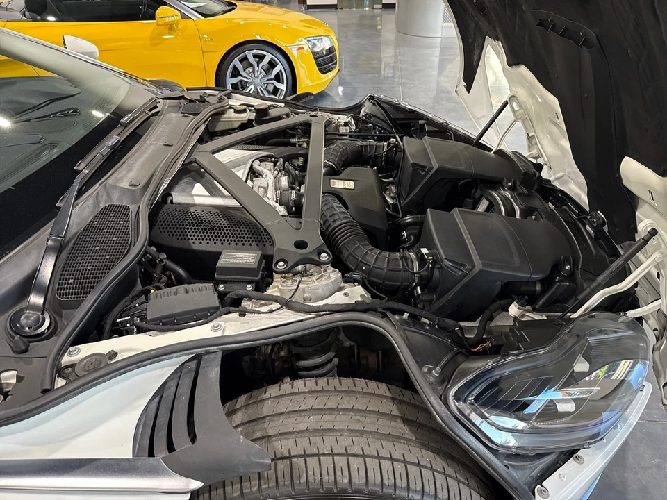 2019 Aston Martin DB11 V12 - Image 17 of 21