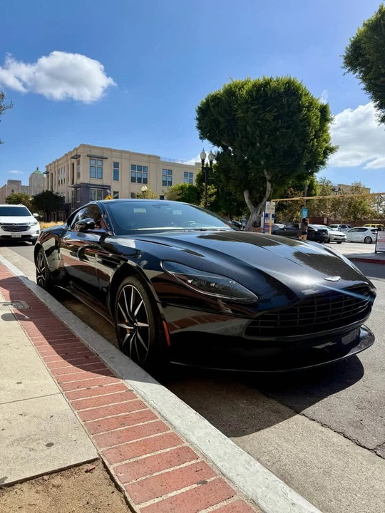 2019 Aston Martin DB11 V8 - Image 6 of 8