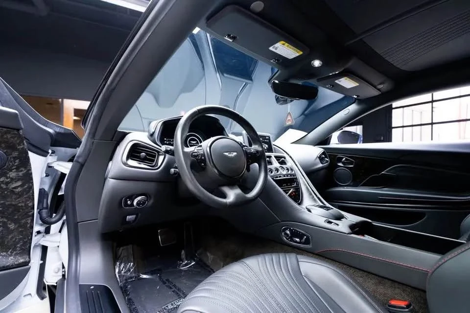 2019 Aston Martin DB11 V8 - Image 4 of 4