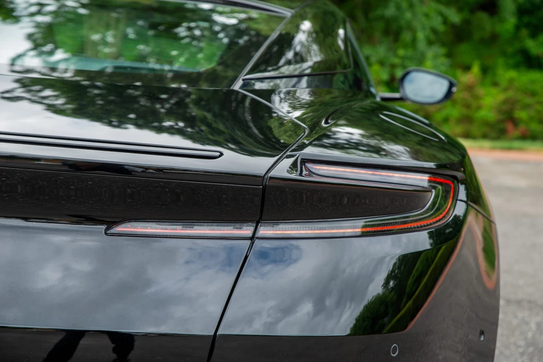 2019 Aston Martin DB11 V8 - Image 27 of 31