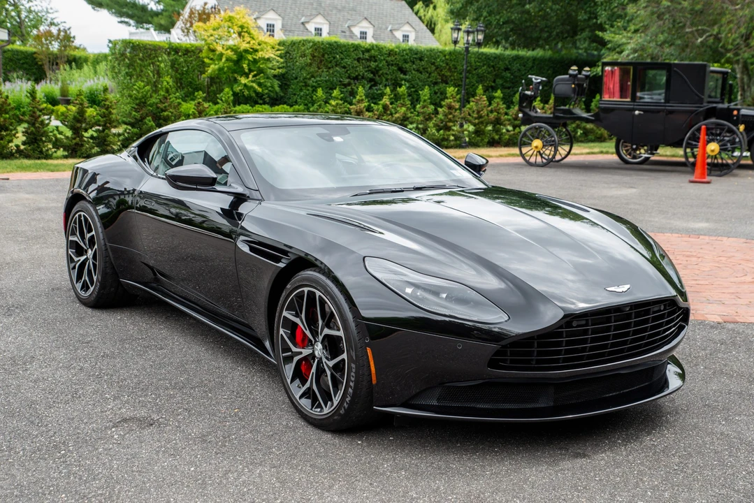 2019 Aston Martin DB11 V8 - Image 9 of 31